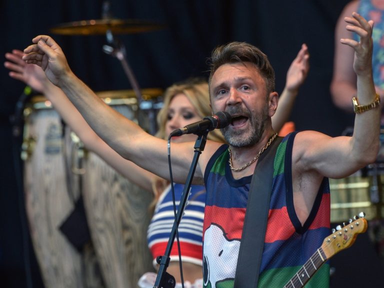 Ленинградость. Шнуров назвал себя «единственной русской скрепой»