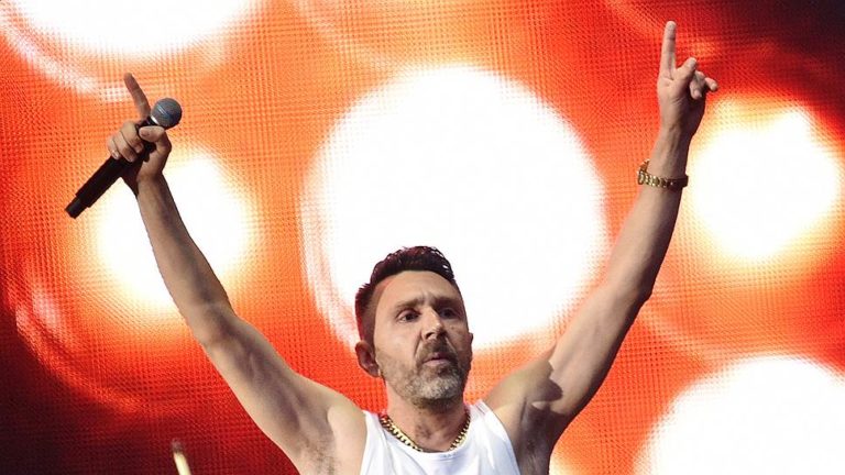 «Вояж» в привычную сторону. Почему клипы «Ленинграда» пользуются популярностью